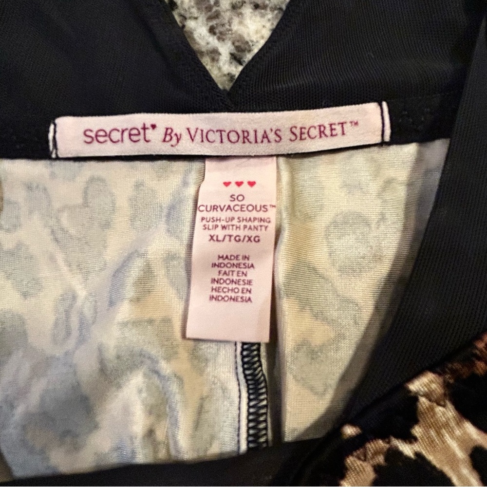 Victoria's Secret So Curvaceous Pushup
Shaping Slip with Panty Size L - Picture 2 of 7